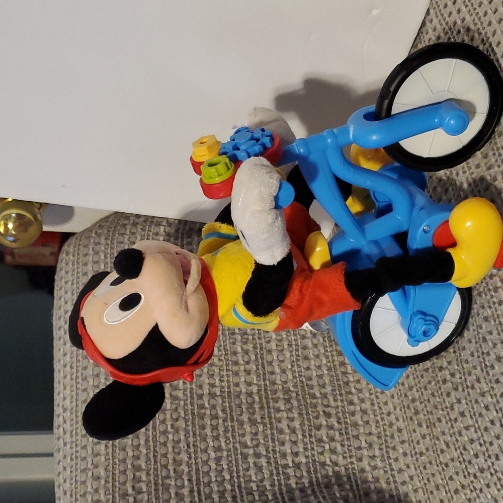 Mickey Mouse Clubhouse Boppin Bikin Mickey Mouse Plush Toy -19486